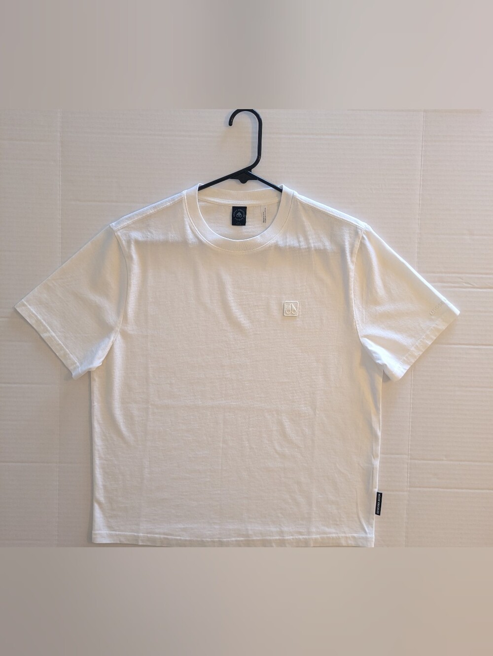 Moose Knuckles White Short Sleeve Logo T-Shirt- XL (NWOT)